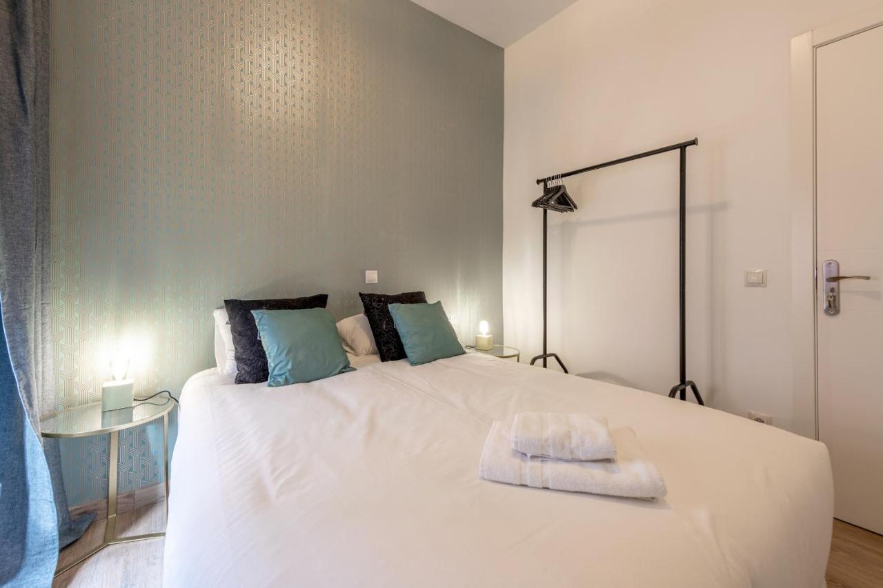 3 Bedrooms 1 Bathroom Furnished - Lavapies- Mintystay マドリード エクステリア 写真